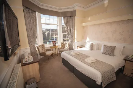 Clifton Park Hotel - Exclusive to Adults