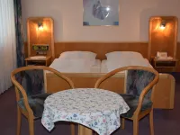 Hotel Grüner Baum Hoteles en Naila