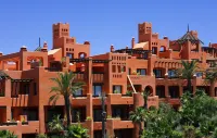 Royal Hideaway Sancti Petri Hotels near Baluarte de Zuazo