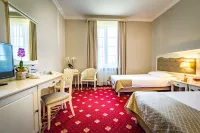Hotel Sobienie Królewskie Hotels in Warka