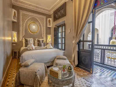 Riad Almisk Hotels near Le Tanjia