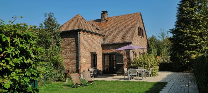 Doll House Near the Centre of Durbuy Отели в г. Дюрбюи