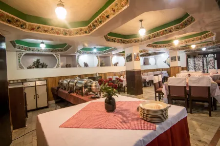 Central Hill Resort the Mall Road