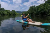 The Hook cabin--hot tub, mountain views & more!