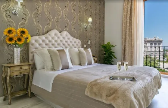 Hostal Central Palace Madrid Отели рядом со станцией Железнодорожная станция Пио Принсипе