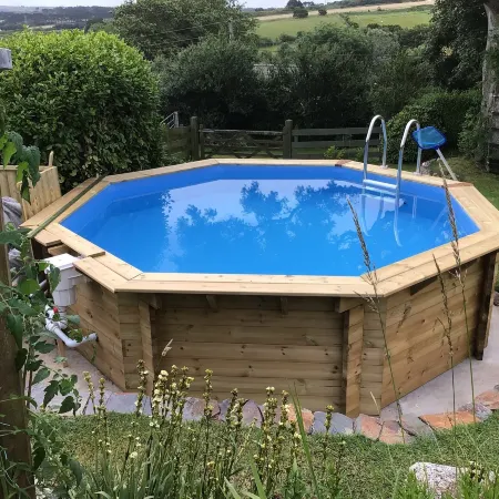 Cozy Camborne Studio Retreat with Two Single Beds