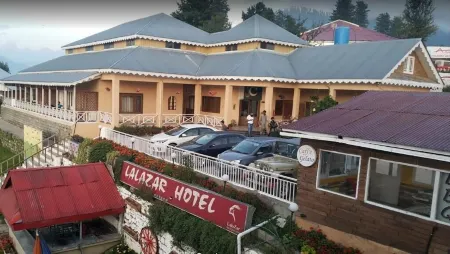 Lalazar Hotel Отели рядом с достопримечательностью «Naran Valley»