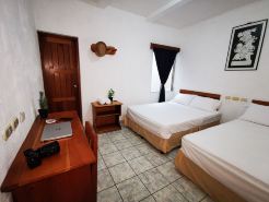 NATZ HOTEL