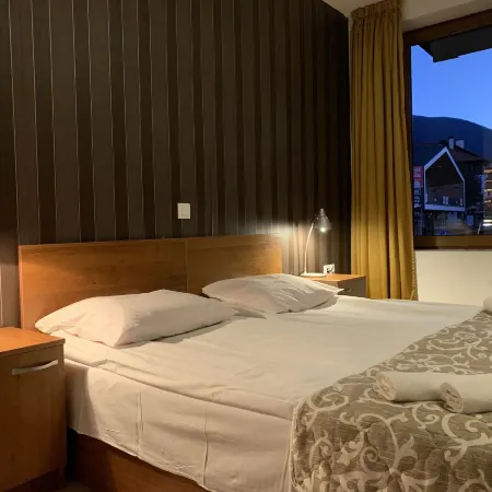 Granat Apartments