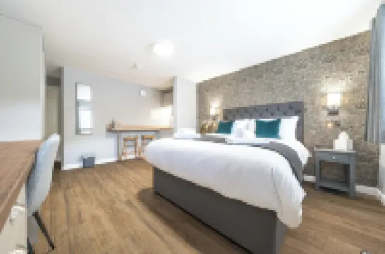 Chequers Lodge Hotels in 