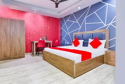 Roomshala 121 Hotel Classic Hotel dekat Yamuna Sports Complex