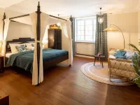 Schloss Hertefeld – Hotel & Events Hotels in Weeze