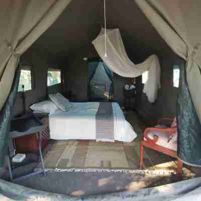 Ou Kraal Tented Lodge Rooms