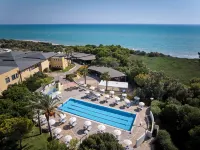 Serenusa Resort - Beach