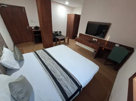 Shaan-E-Punjab Nirsa Отели в г. Дханбад