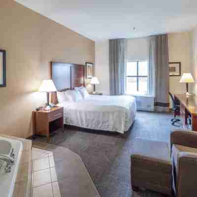 Akwesasne Mohawk Casino Resort and Players Inn Hotel -Formerly Comfort Inn and Suites Hogansburg NY Rooms