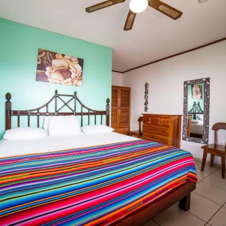 Splash Inn Dive Resort & Villas