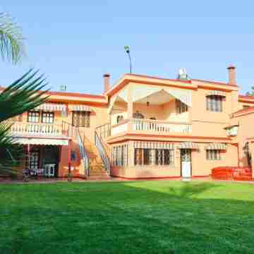 Gite Karima Hotel Exterior