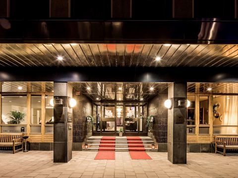 First Hotel Witt