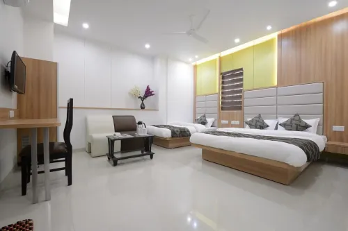 Hotel One up
