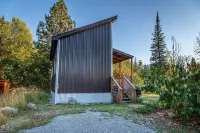Glacier National Park cabin! Our basecamp to explore GNP, just 6 minutes away!