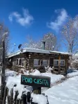 Tranquil Pondside Retreat with Hot Tubs, Saunas Hotels in Taos Ski Valley