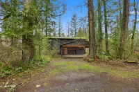 Breathtaking River Views and Cozy Fireplace - Stunning Mountain Retreat