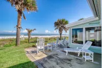 Stunning Oceanfront Escape - Private Yard, Balcony, Views Hotels in Ormond-by-the-Sea