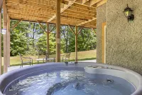 Luxury Log Cabin with Hot Tub and Scenic Views - Stunning Mountain Retreat
