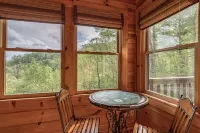 Lions Den- Luxury High Country Mountain Escape!