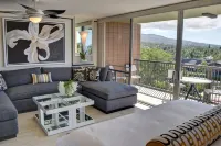 Designer Kitchen and Spacious Lanai - Luxurious Ocean View Retreat Hotels in Wailea