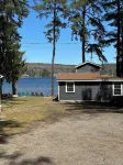 Cabin at The Dock Of The Bay -Lakefront w/Mooring
