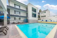 Comfort Inn Santa Monica - West Los Angeles - Pool