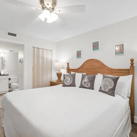 Pelican Beach 408