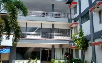 RedDoorz Syariah Near RS Yos Sudarso Padang Các khách sạn ở 