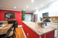 Modern 2-floor, 3-bedroom apartment 20 minutes from Manhattan.
