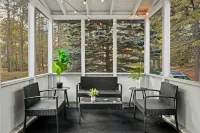 Charming Lake Escape with Dock and Firepit - Relaxing Poconos Retreat