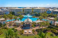 Lagoon Pool and Home Theatre Delight - Gorgeous Coastal Haven