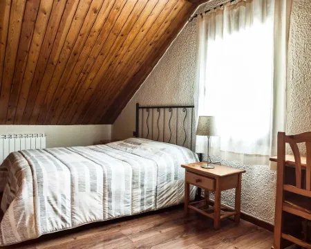 Hostal la Plaça Hotels in Alta Ribagorca
