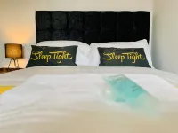 The Lower Gathering - Sleeps up to 13