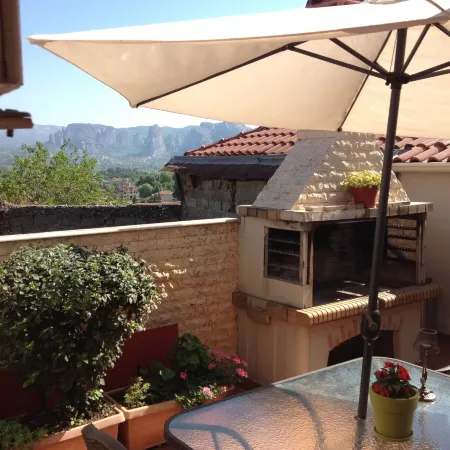 Luxury Family Villa Meteora