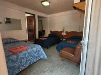 Royal Palace Hostal Hotels in Panajachel