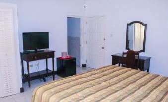 Pink Rock Inn Bed and Breakfast