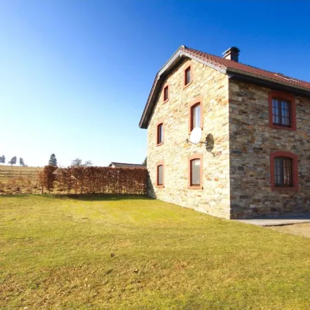 Holiday Apartment with Garden in Born Hoteles en Amel
