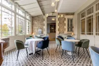 La Maison Blanche - AppartHotel climatisé, de charme, chic & cosy, centre-ville Hôtels à : Limoges