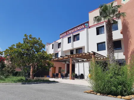 Hôtel l'Hacienda Отели в г. Соссе-Ле-Пен