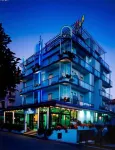 Hotel Hamilton Hotels near Calypso Beach