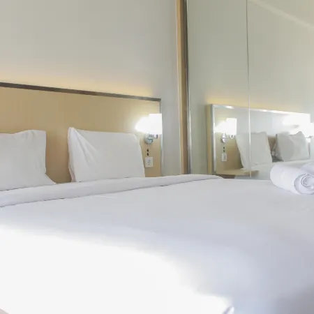 Comfort Minimalist Studio at Parkland Avenue Apartment