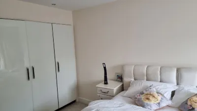 Beautiful and Modern Apartment in North London Hotel di Edgware
