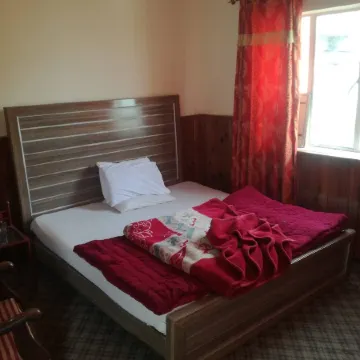New Shabistan Hotel